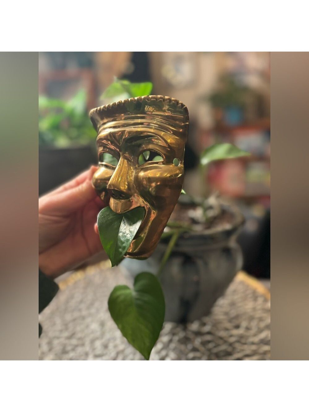 Antique-Style Brass Mask Sculpture Botanical Wall Art 4 Vines, Florals & Altars - Picture 10 of 14